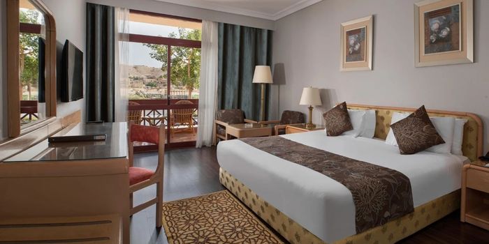 Junior Suite bedroom