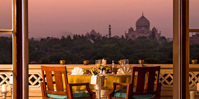 Private balcony dining