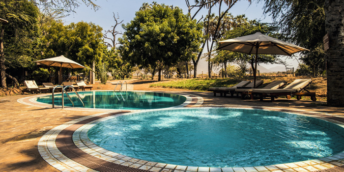 Swimming pool