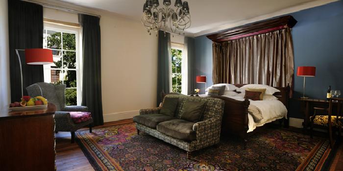 Governor room