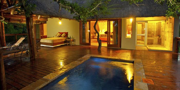 Plunge pool