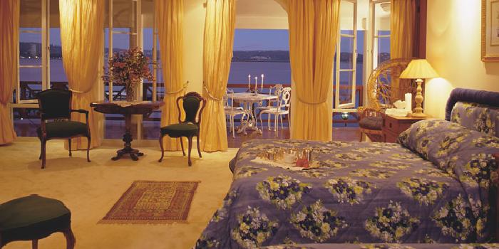Guest room