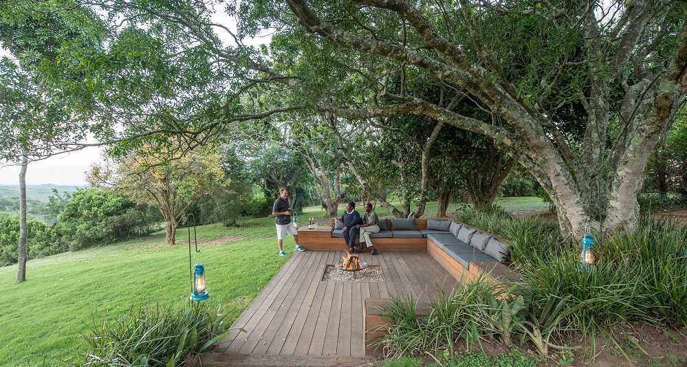 Outdoor deck