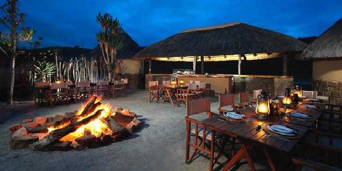 Alfresco dining