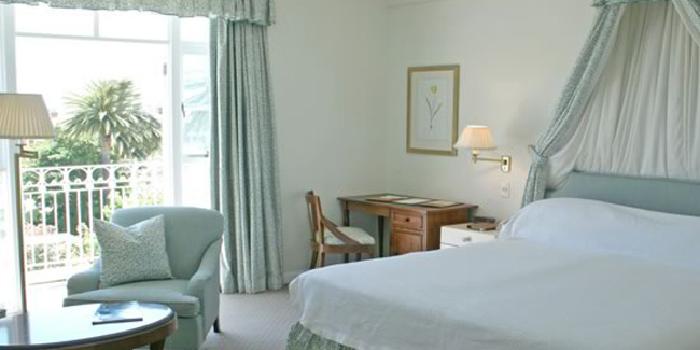Guest room