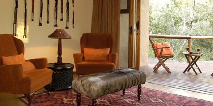 Guest room seating area