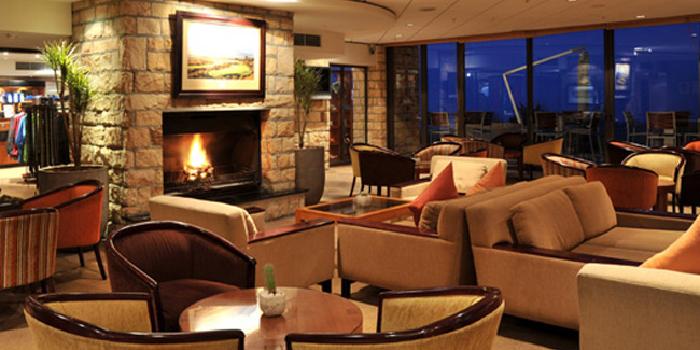 Lounge bar