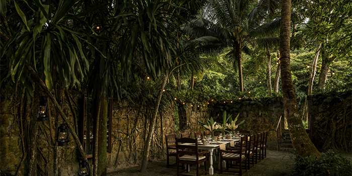 Alfresco dining