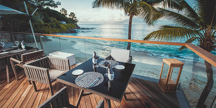 Restaurant deck