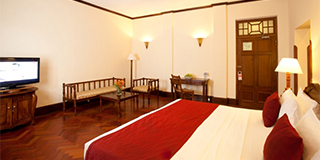 Colonial Wing Room