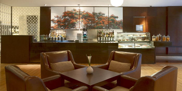 Flame Tree Lounge