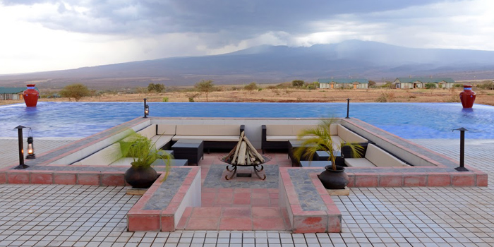 Firepit and Pool