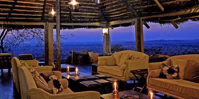 Lounge in the evening