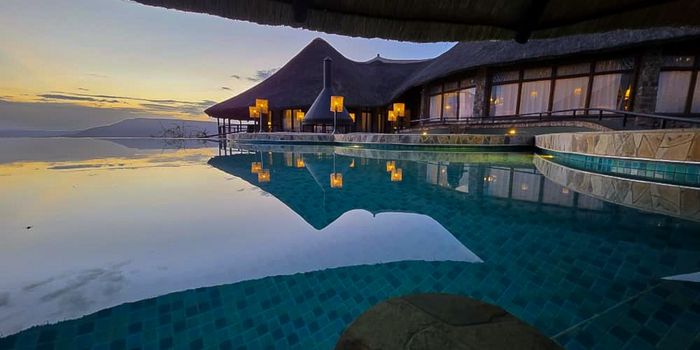 Infinity pool