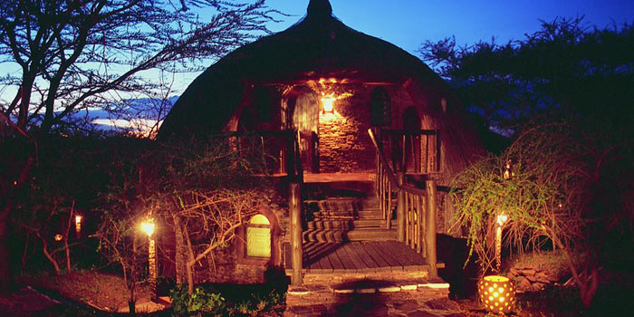 Hut by night