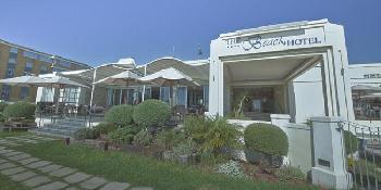 the beach hotel image 5