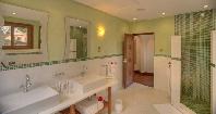 Ocean Room Bathroom