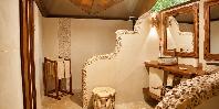 Bush Tent en suite bathroom