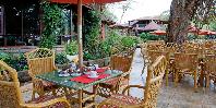 Alfresco dining