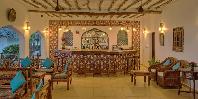 Palm Pool Bar