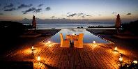 Intimate dining