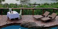 Dinner by the pool