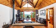 Guest sitting room