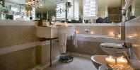 Superior seafacing bathroom