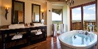 Rock Lodge bathroom