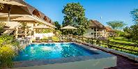 Relaxing plunge pool