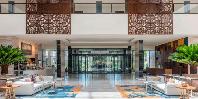 Entrance to the hotel
