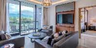 Grand Suite Red Level Living area