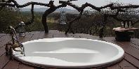 Exclusive suite outdoor bath
