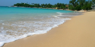 sri lanka beach