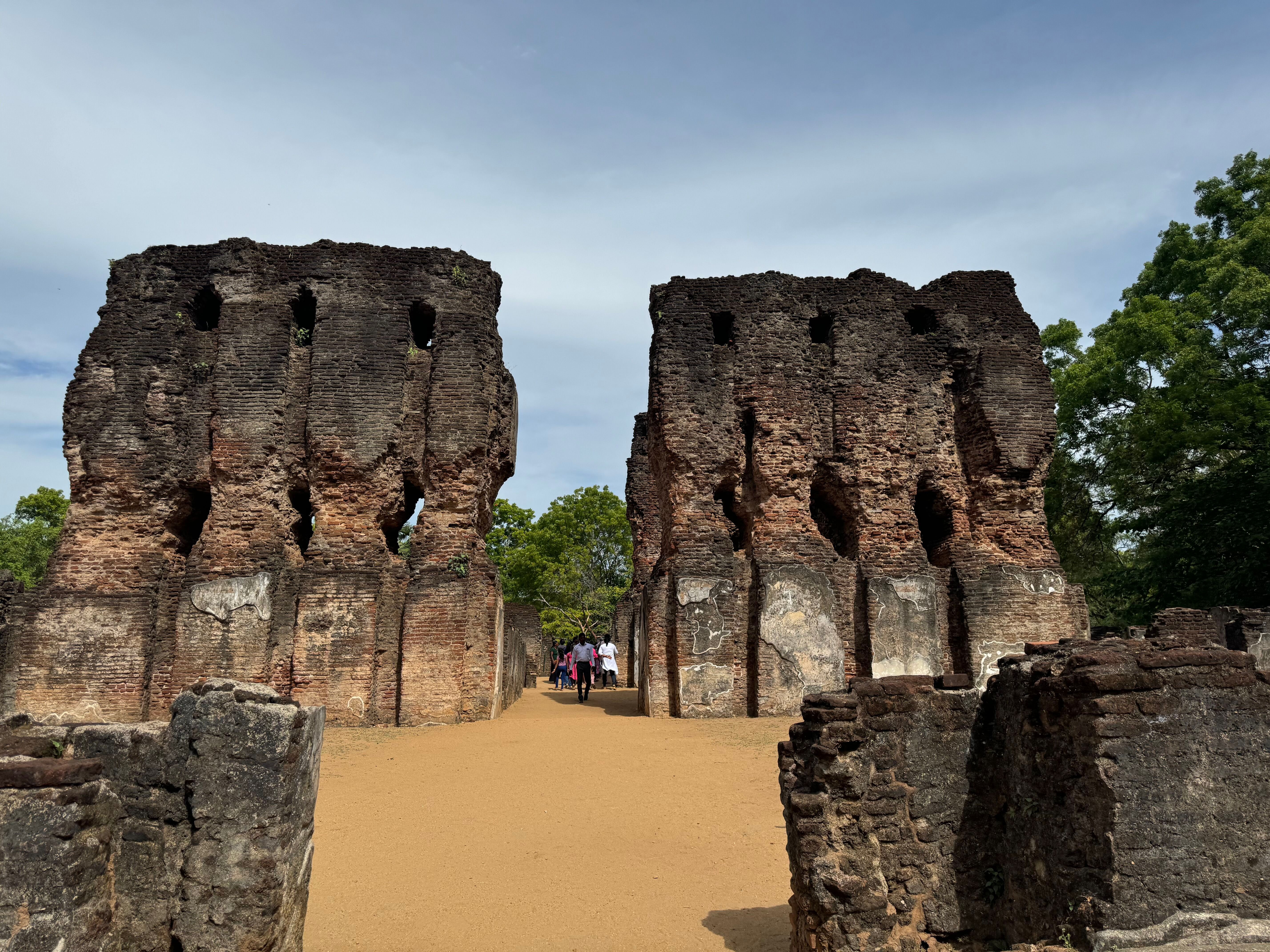 Polonnaruwa_ancient_city_-_Copy.jpeg