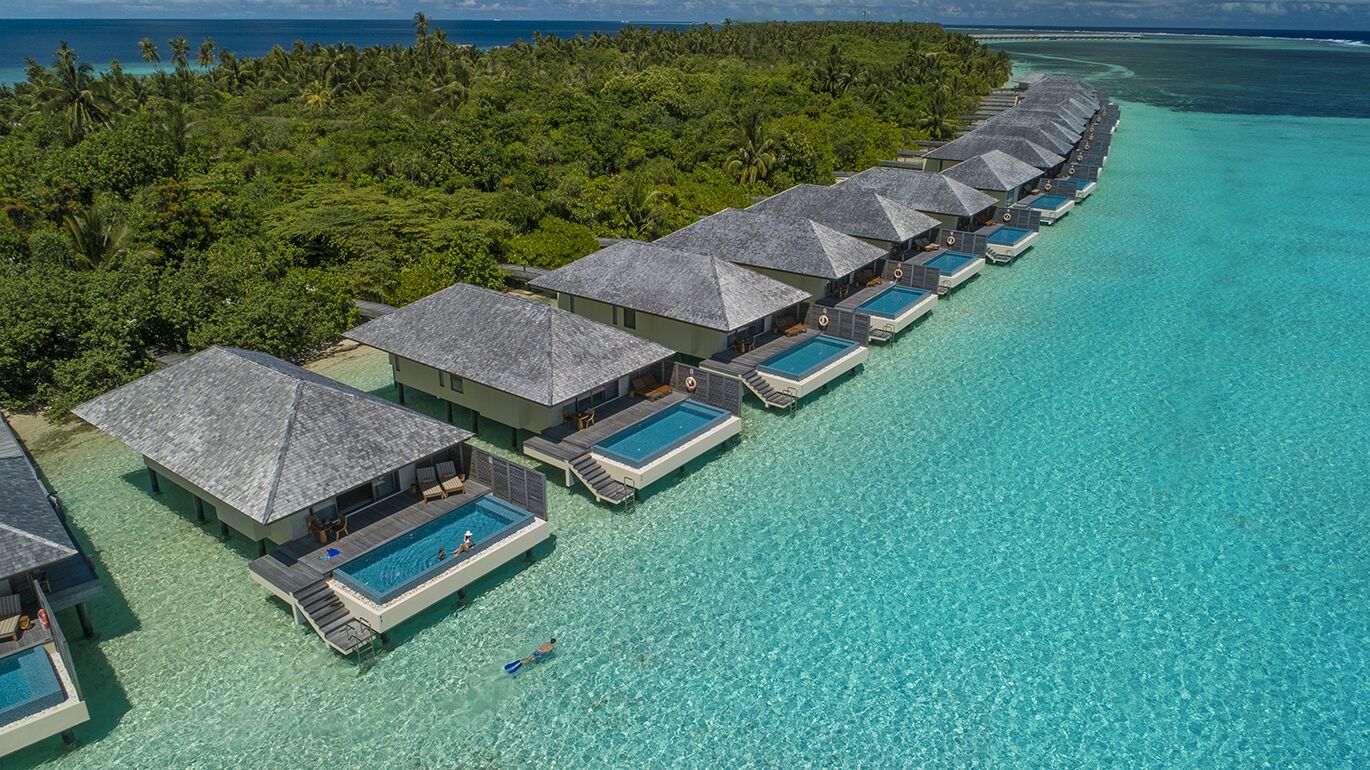 Lagoon_Villa_with_Family.jpg