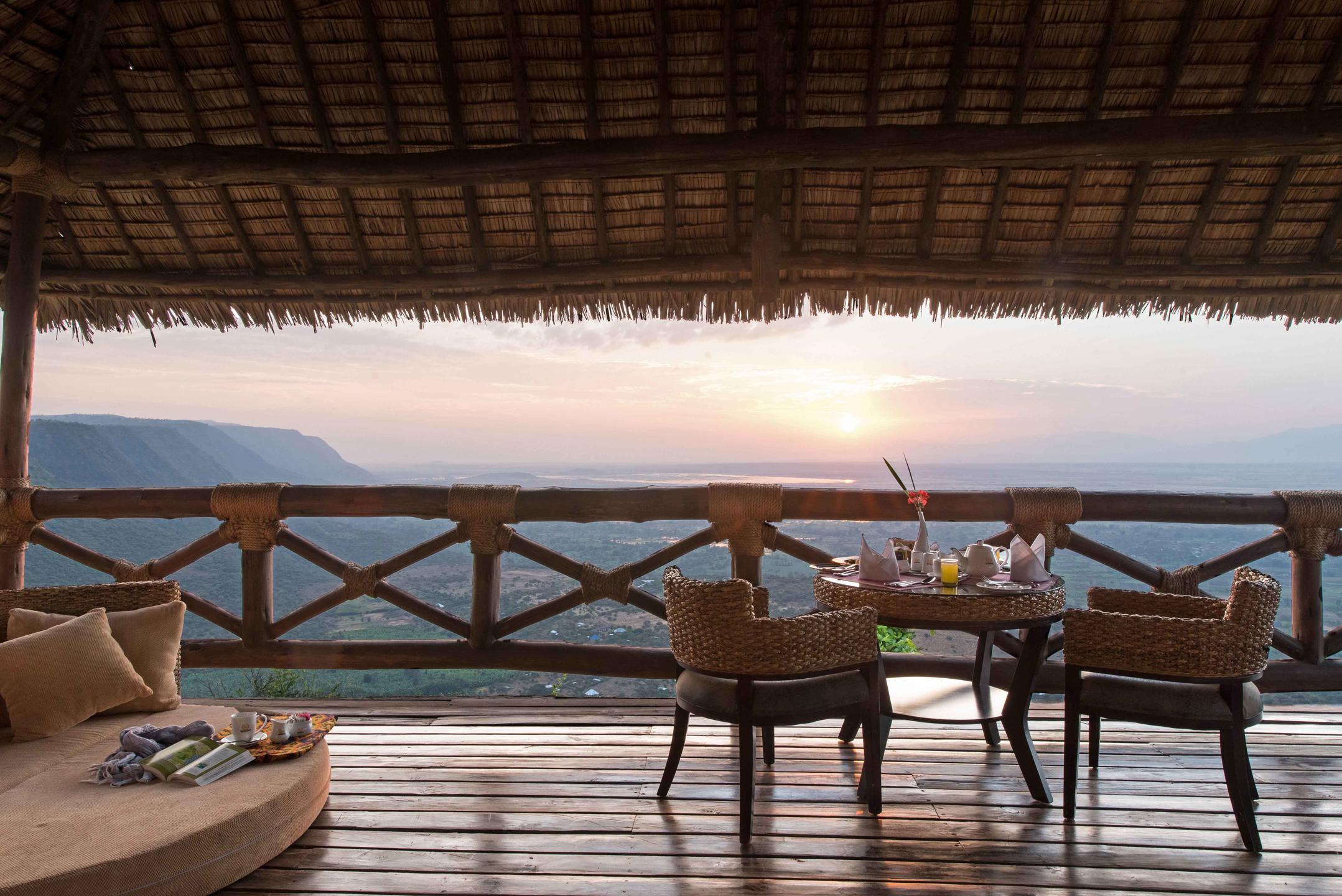 Stunning_views_over_Lake_Manyara_1.jpg