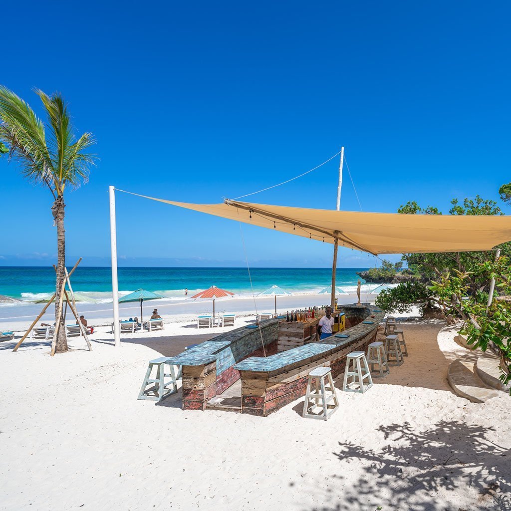 beach-bar_web.jpg