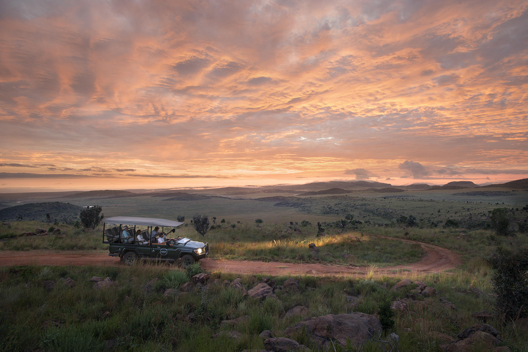 Mhondoro_Safari_Lodge_and_Villa_6.jpg