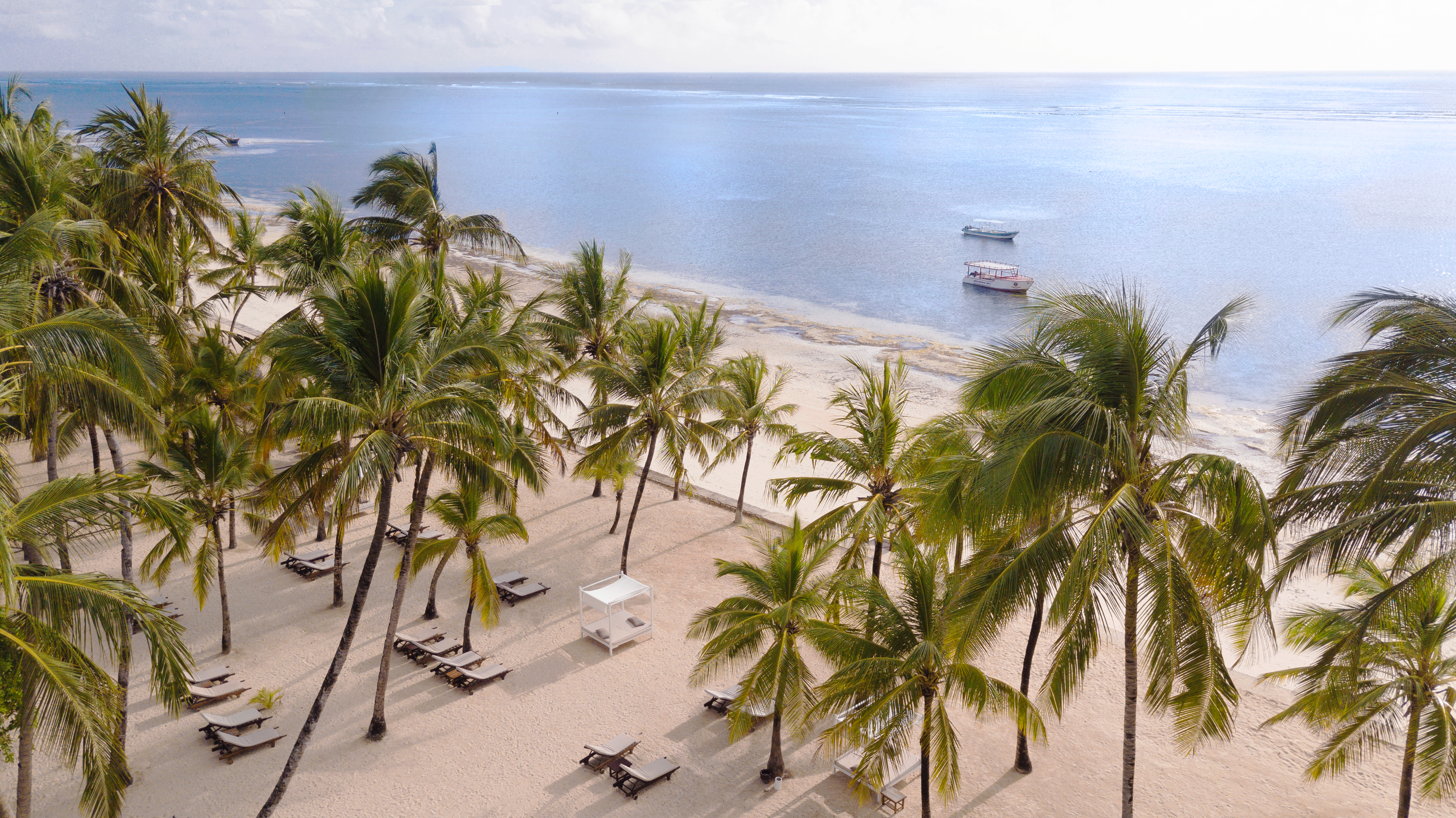DiamondsMalindi_Beach.jpg