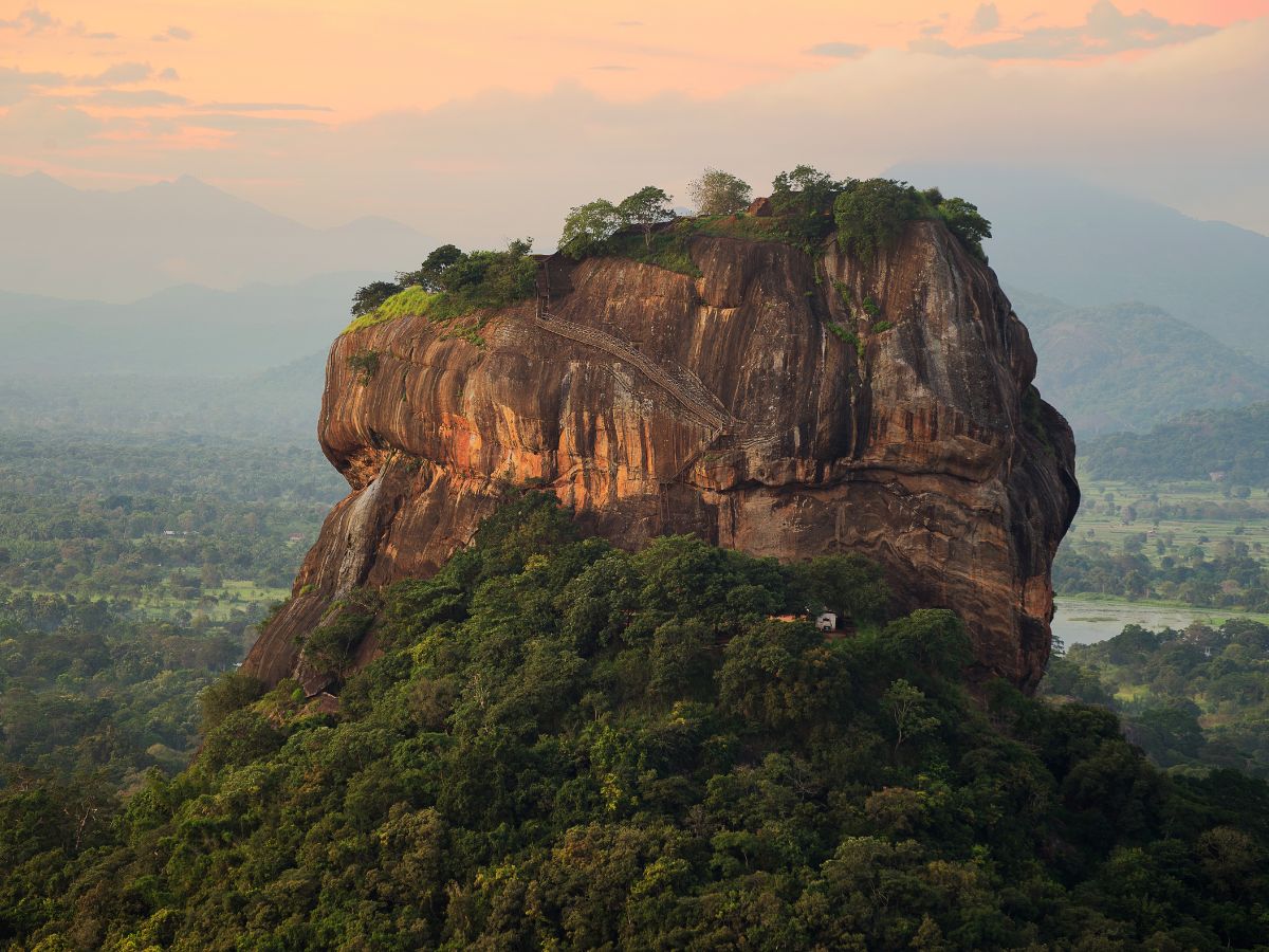 Sigiriya_Canva_Pro.jpg