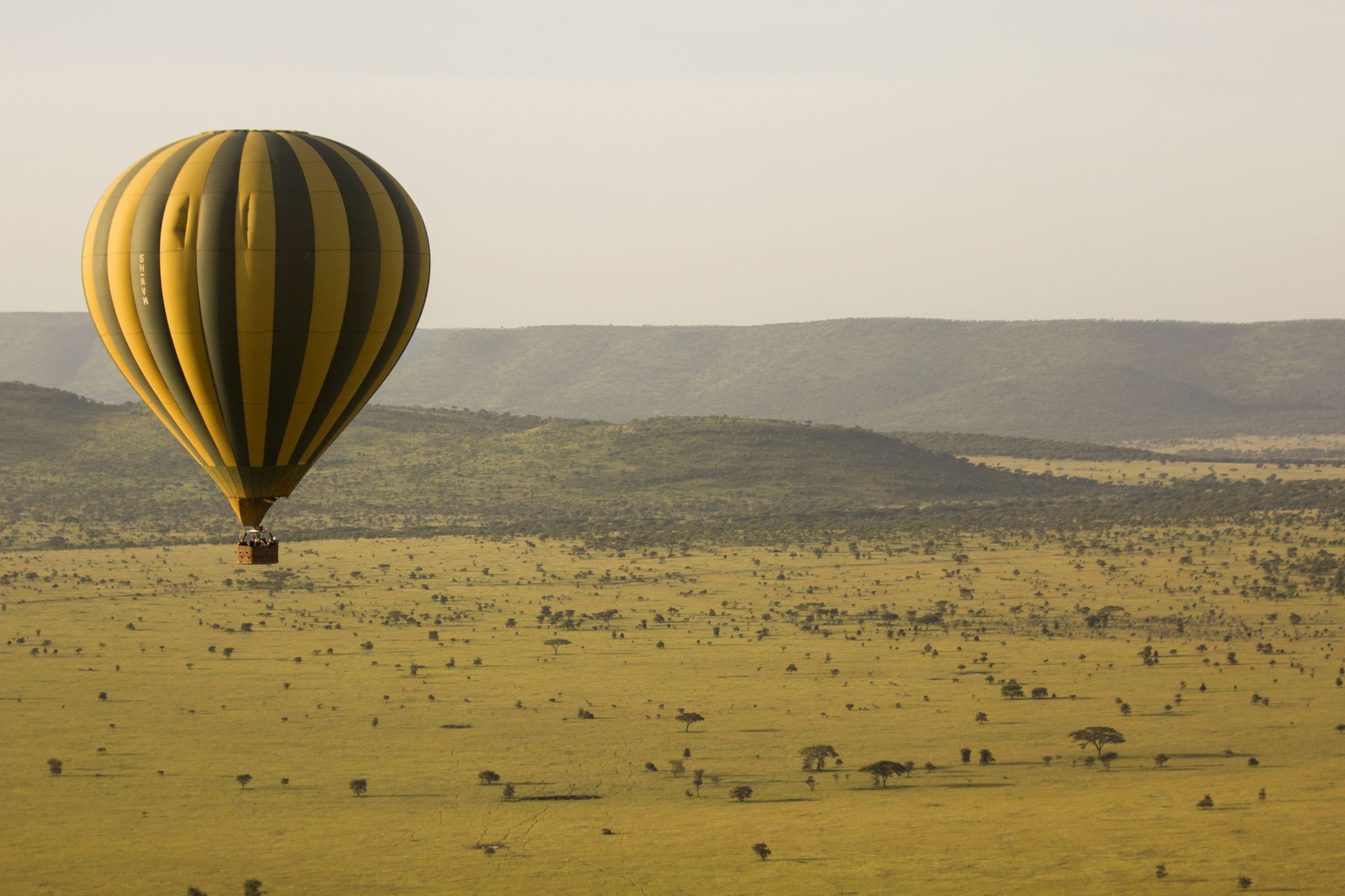 Tanzania: Safari & Hot Air Balloon & Beach 