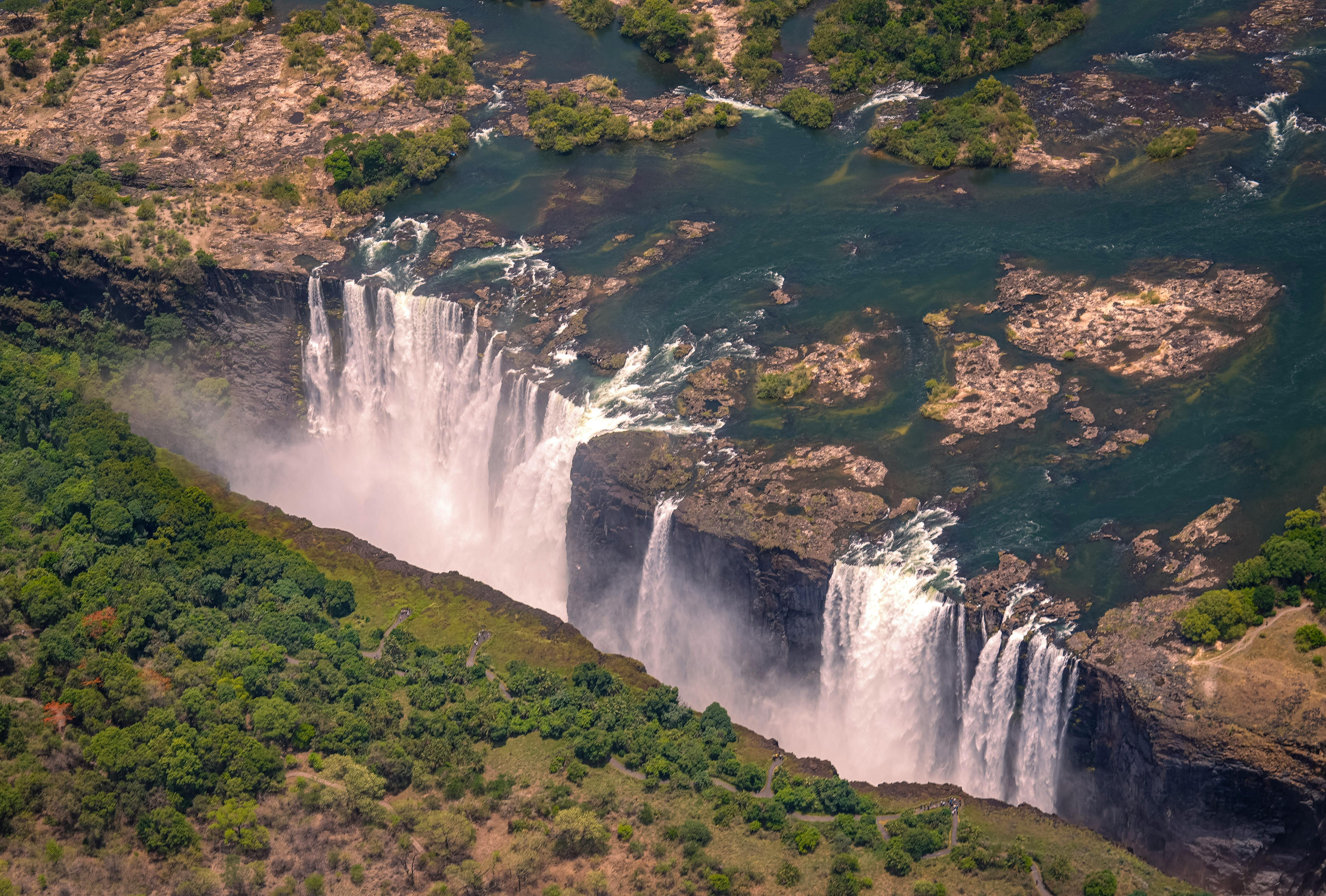 South Africa & Vic Falls: Coast, Safari & Cruises 