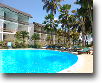 Travellers Beach Hotel