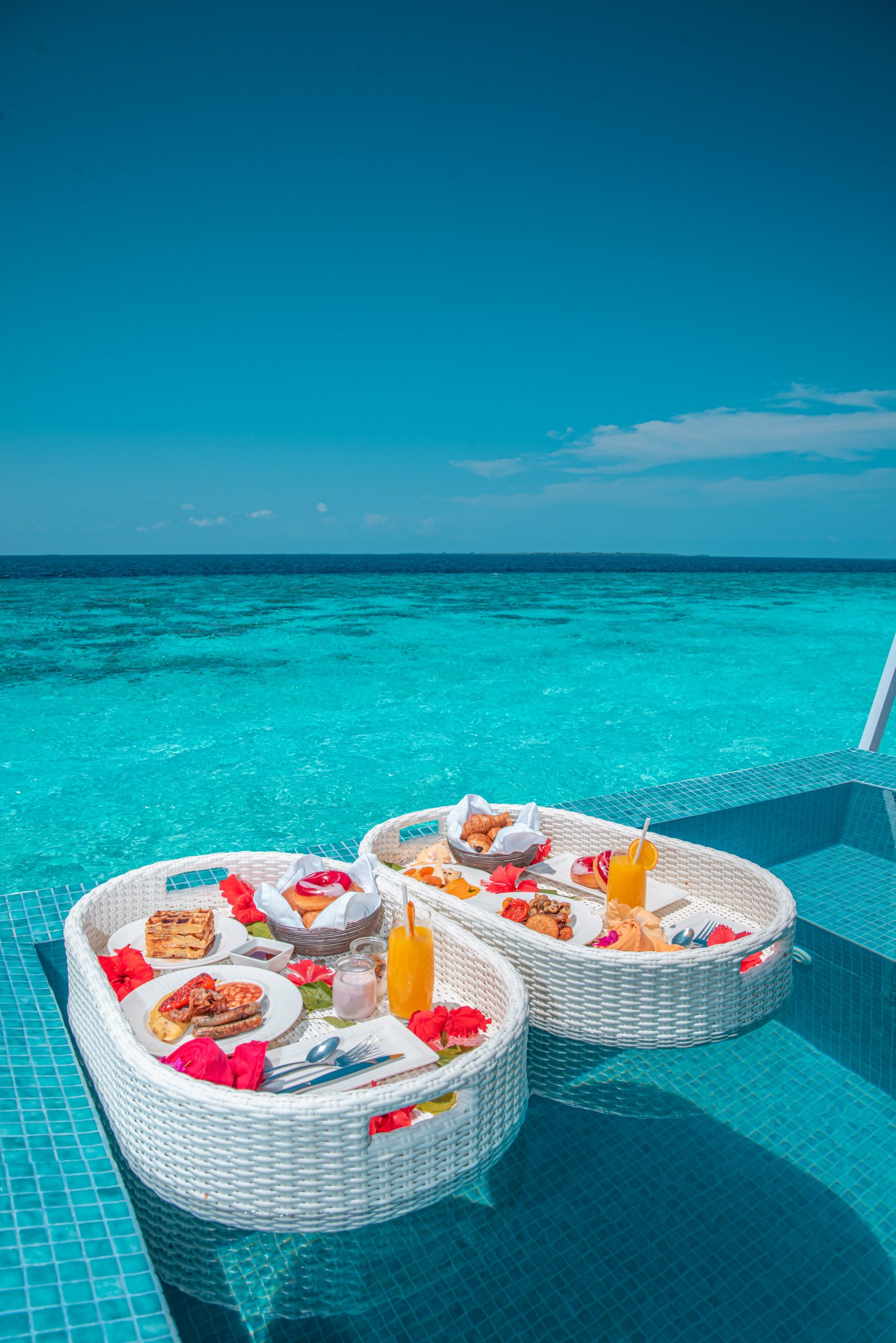 pool breakfast